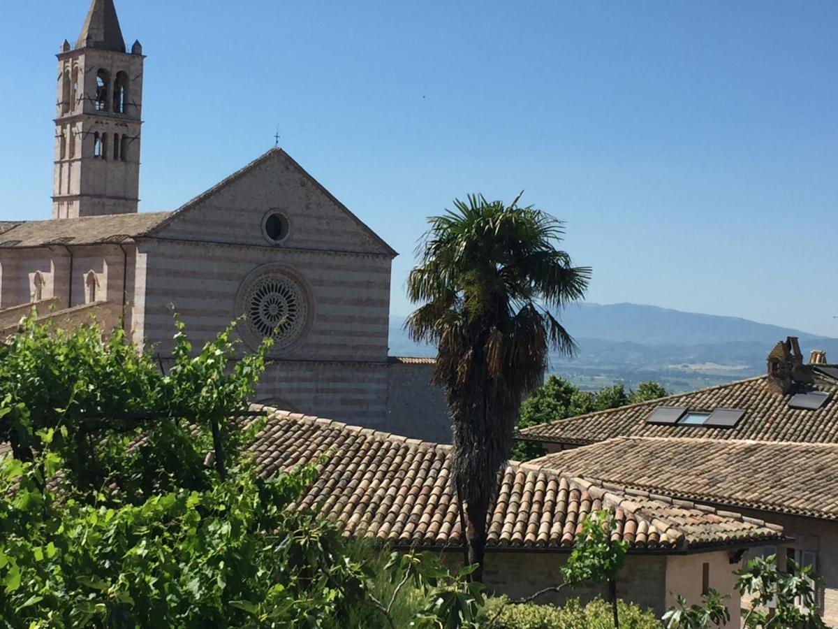 Ferienwohnung Nonna Flo Assisi Exterior foto