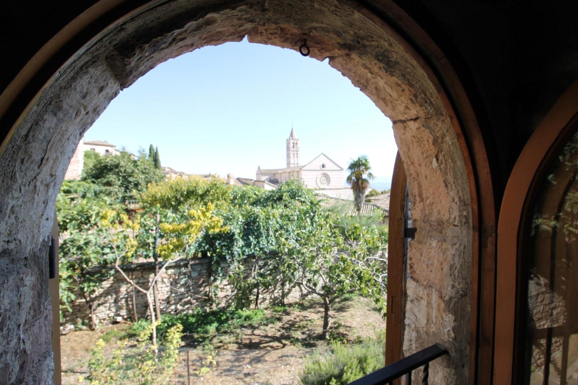 Ferienwohnung Nonna Flo Assisi Exterior foto